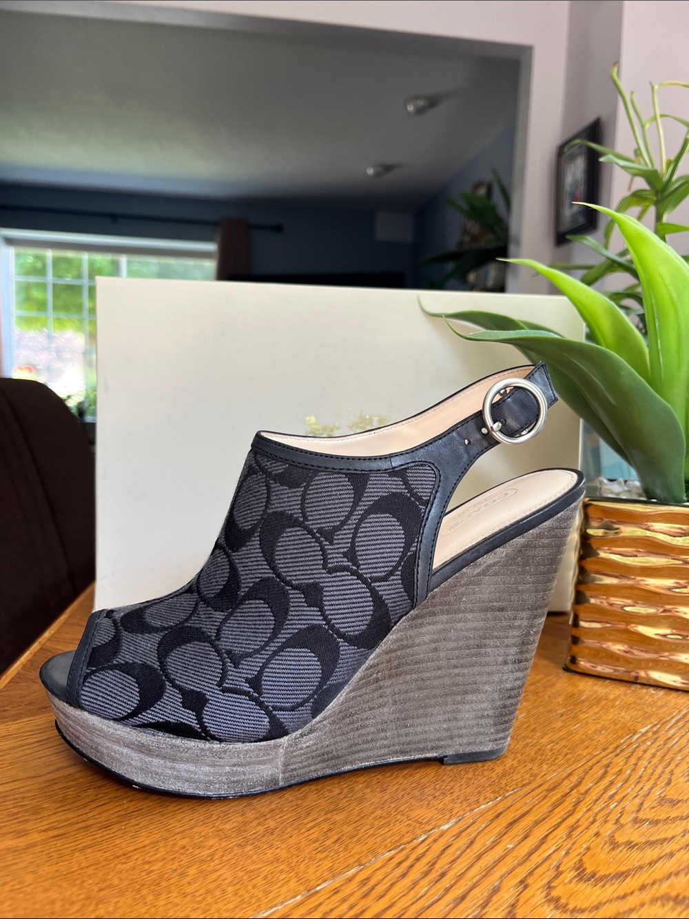 Coach Women’s Graph/Black Signature Canvas Platform Wedge Sandals Size 9 Width M - Picture 3 of 10
